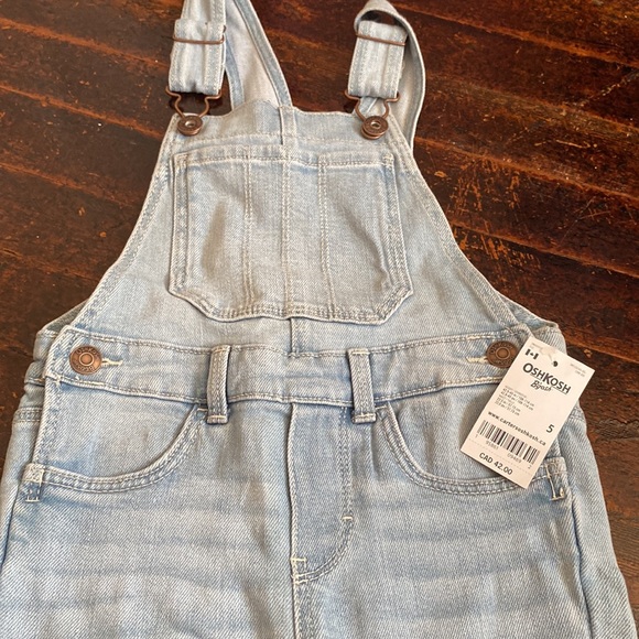Oshkosh overalls size 5 - Picture 4 of 4